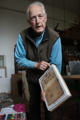 Harald de Bary in workshop